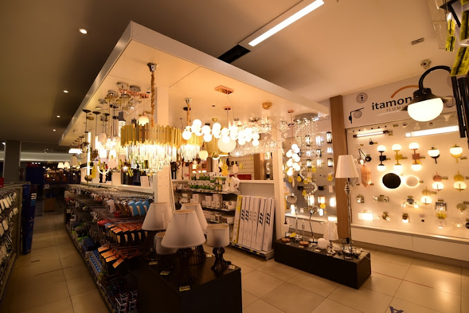 Autosserviço e Showroom de Iluminação